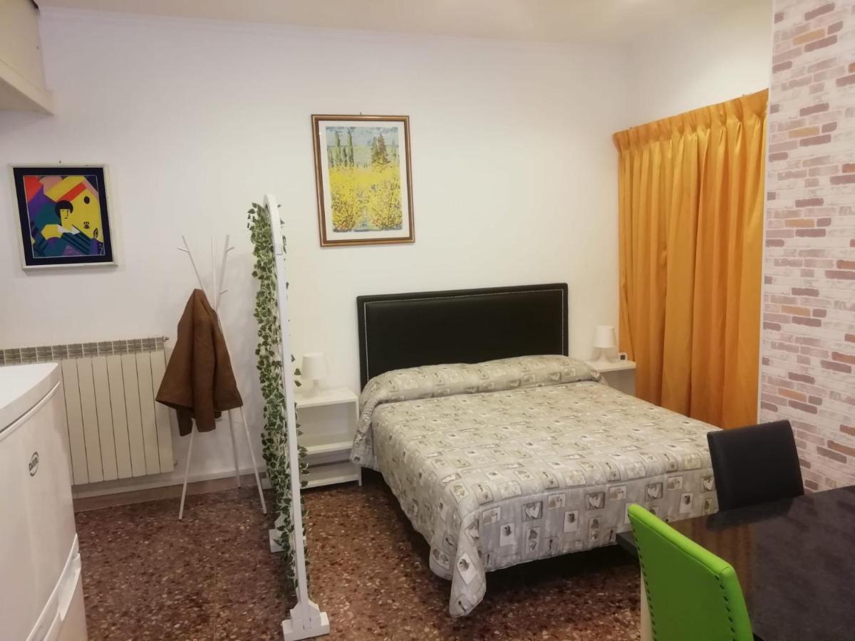Apartment Urbino 33 Rom Exterior foto