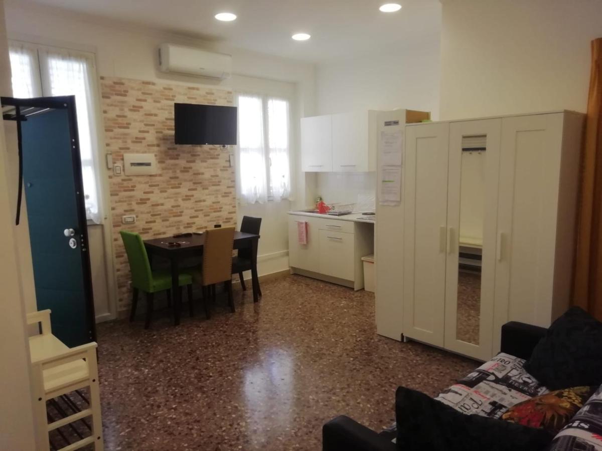 Apartment Urbino 33 Rom Exterior foto